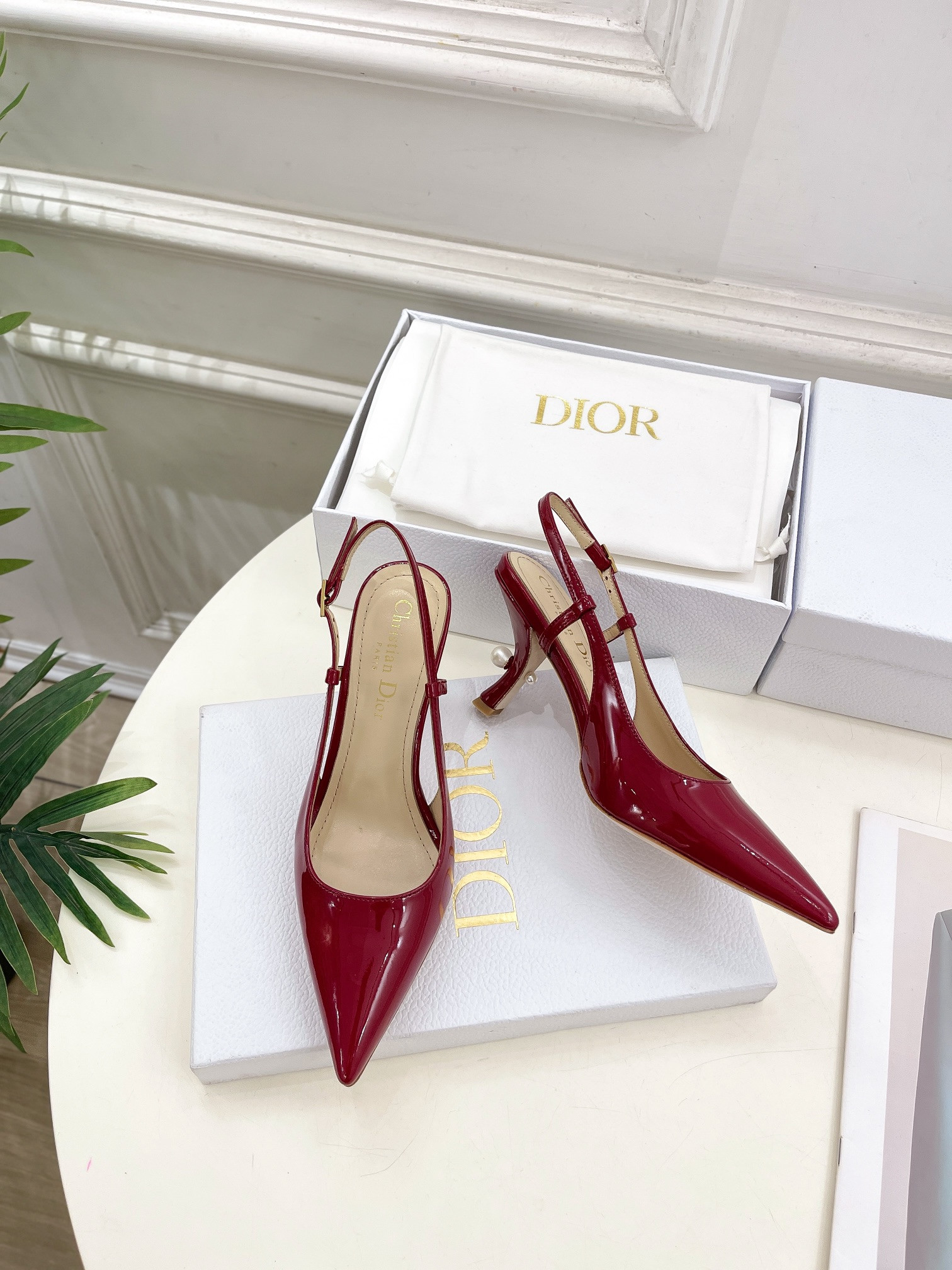 ua D*or tribales slingback pump