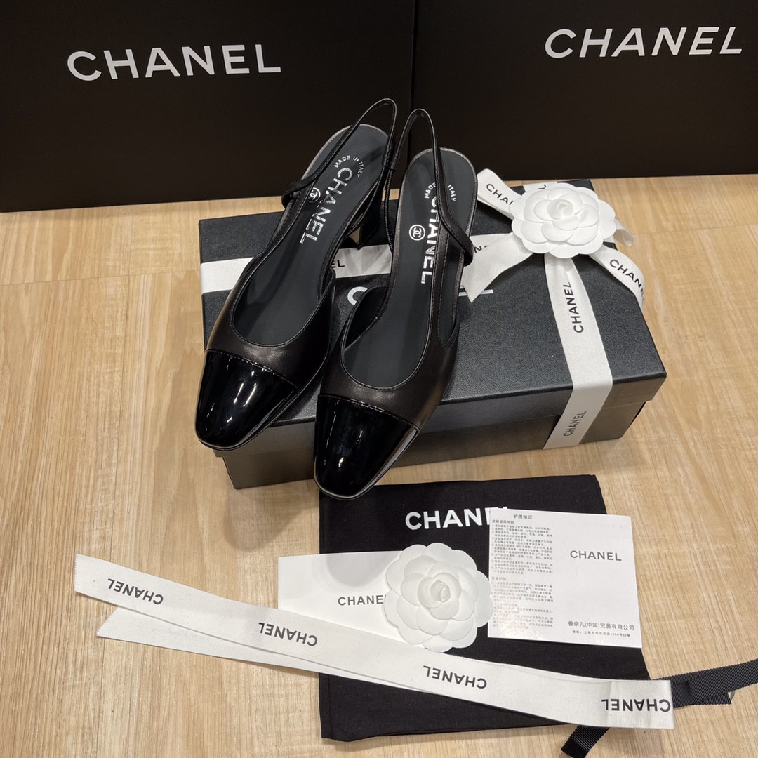 ua Ch*el slingbacks