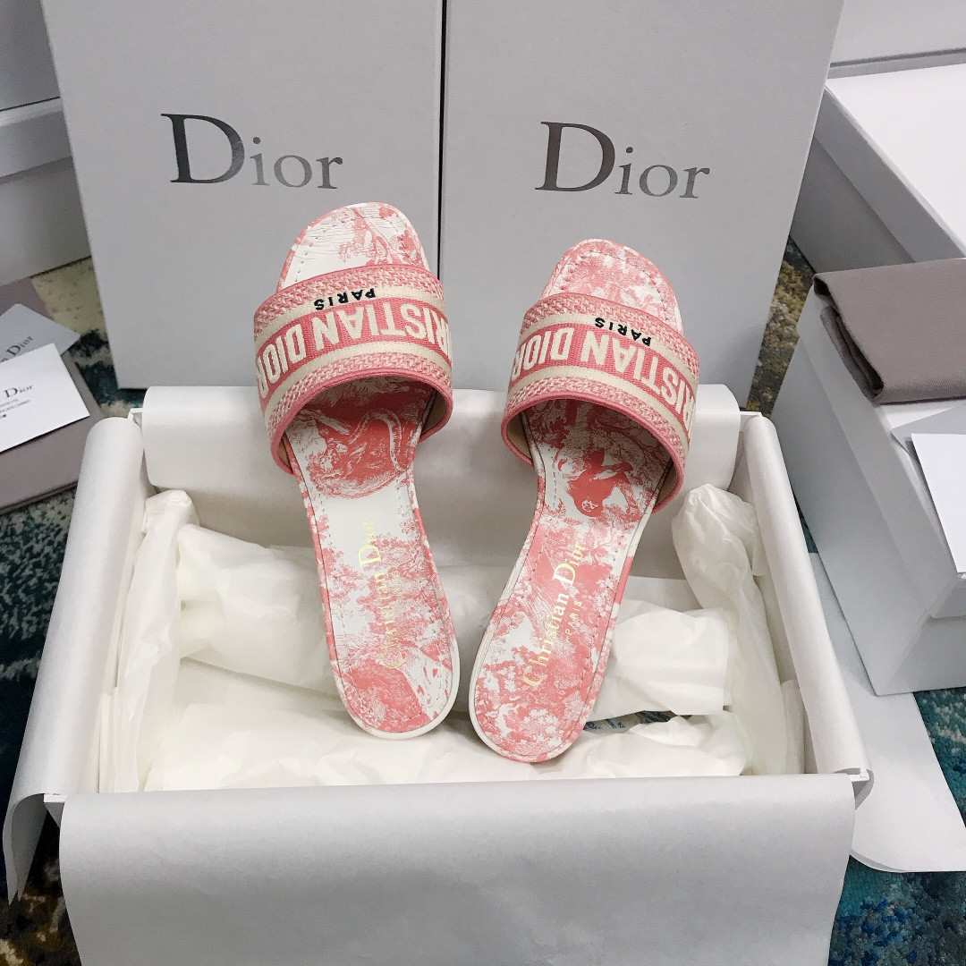 ua D*or dway heeled slide