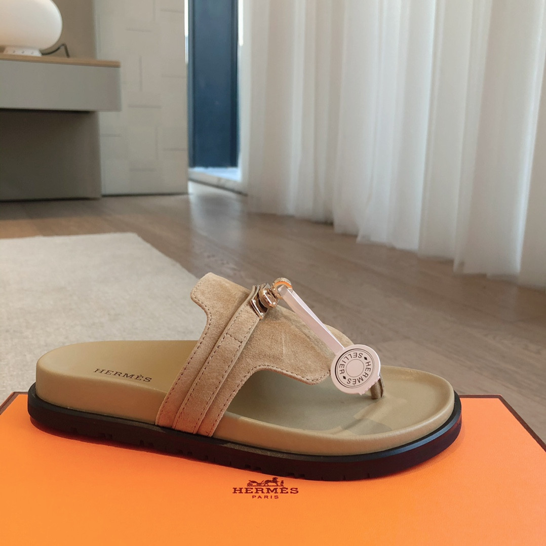 ua H**me5 empire sandal