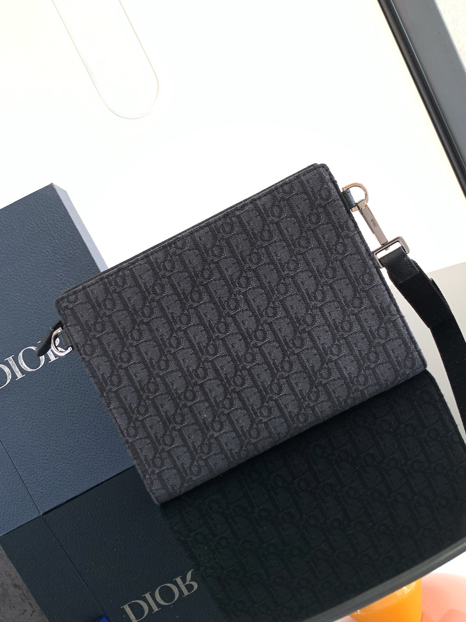 D*or a5 triangle pouch 27 x 19.5 x 6 cm