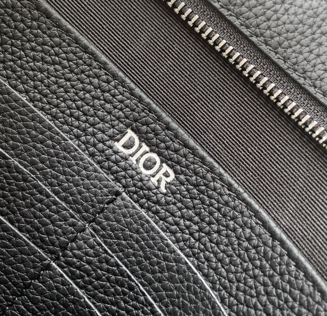 D*or a5 triangle pouch 27 x 19.5 x 6 cm