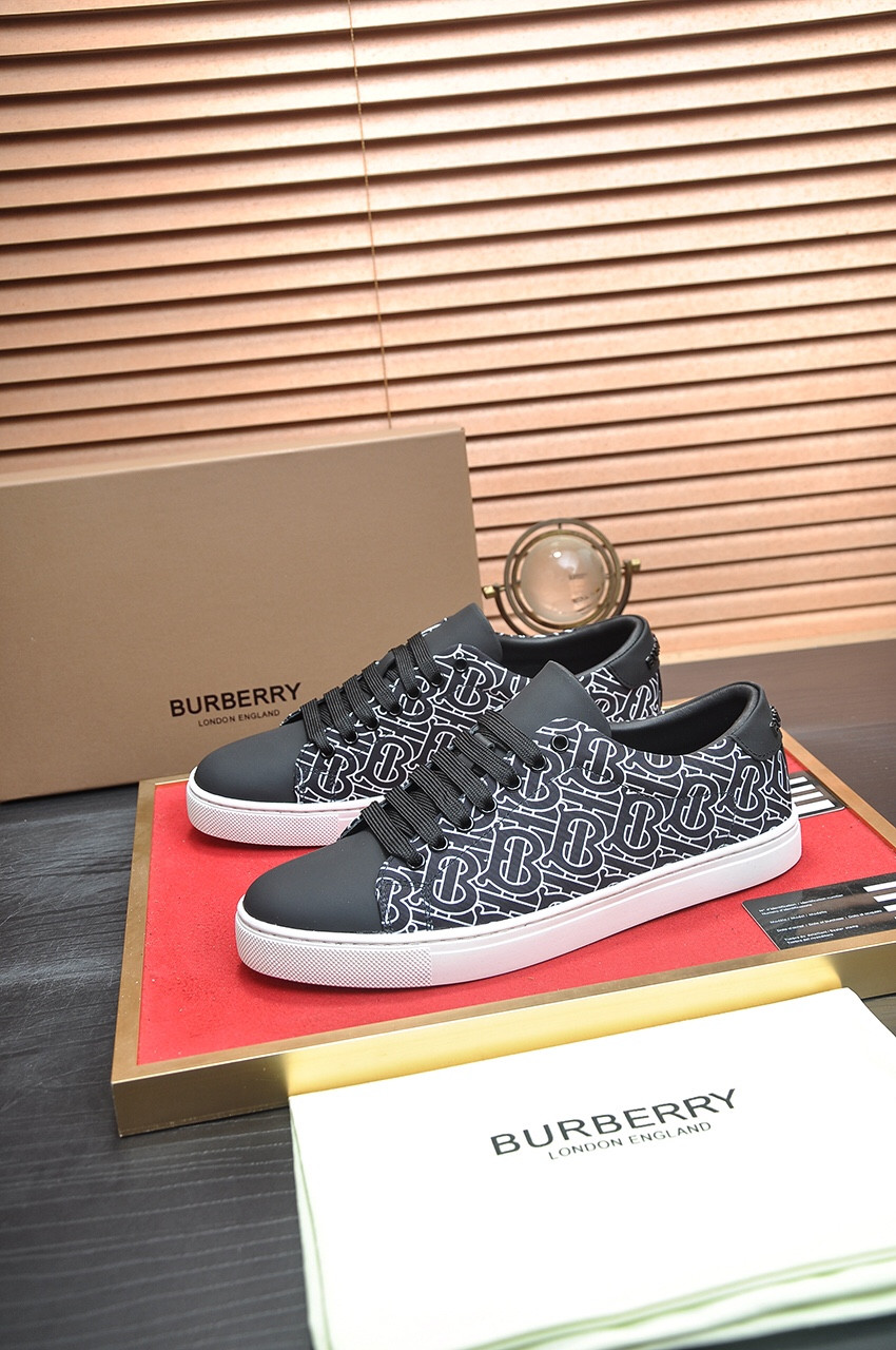 ua B**rry sneakers