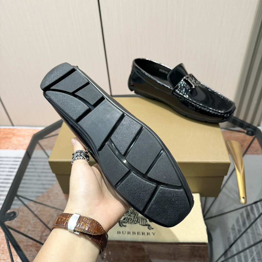 ua B**rry loafers