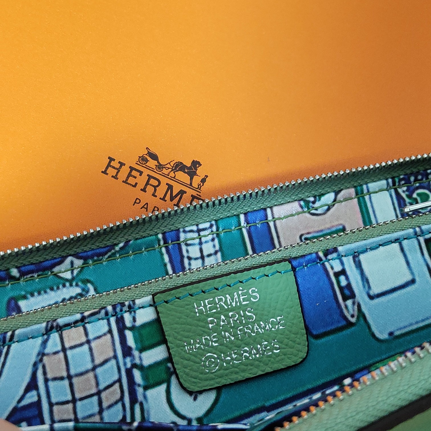 H**me5 long wallet 20x11cm