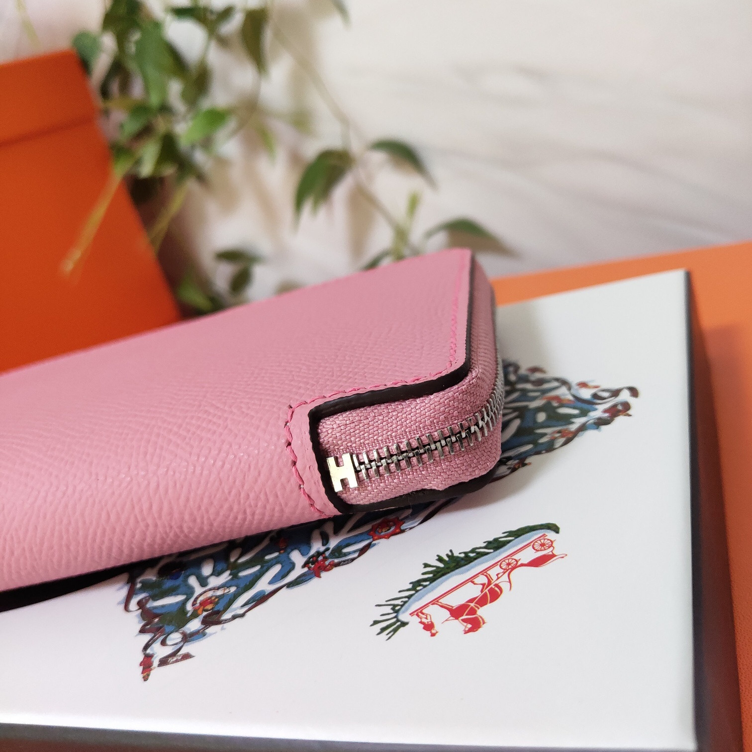H**me5 long wallet 20x11cm
