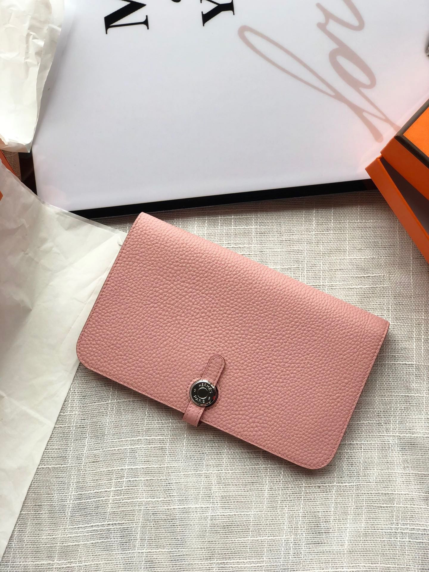 H**me5 dogon duo wallet 20.1cm