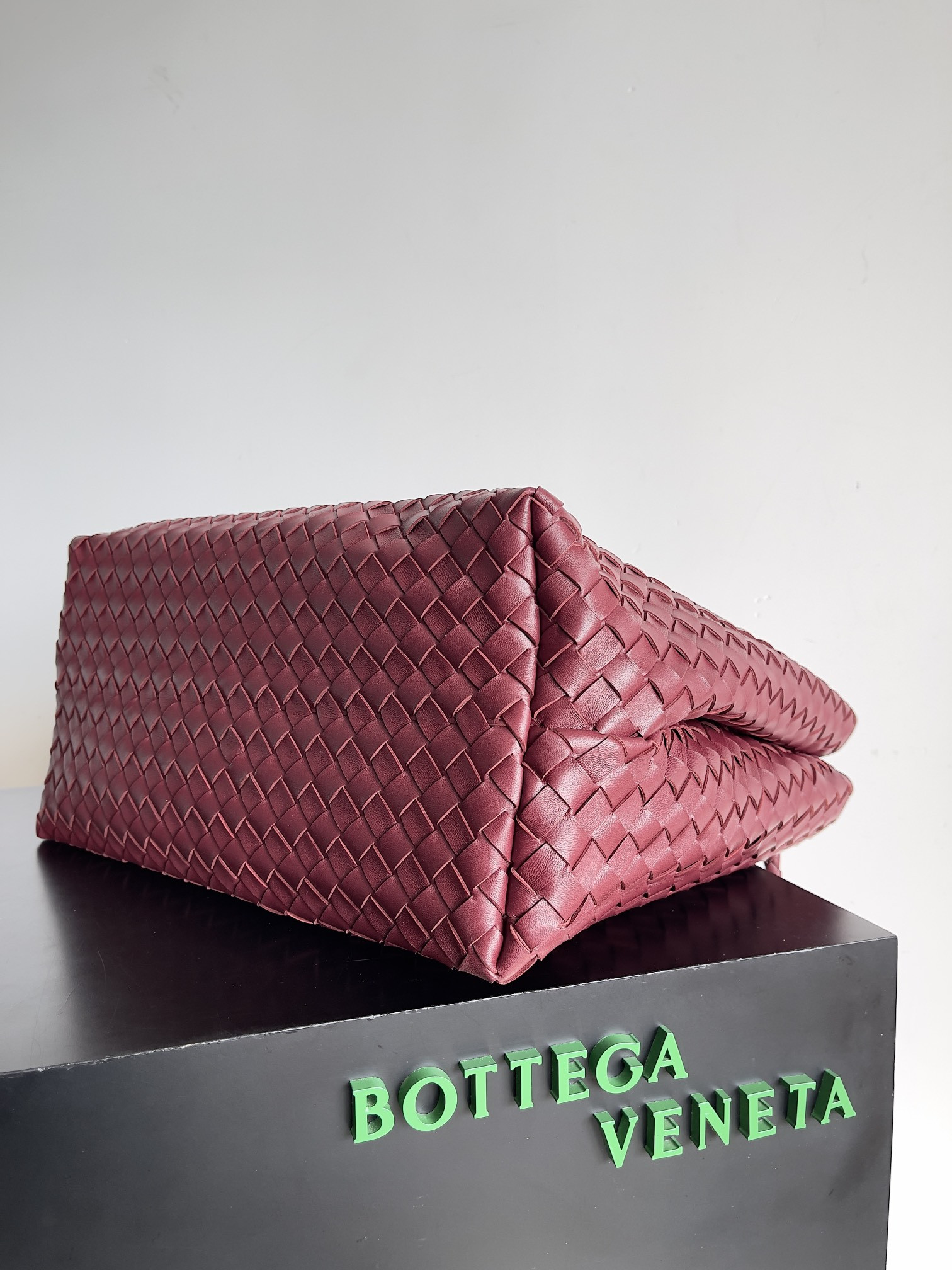 bo*te*ga Ve*ne*ta large andiamo 42x18x35cm