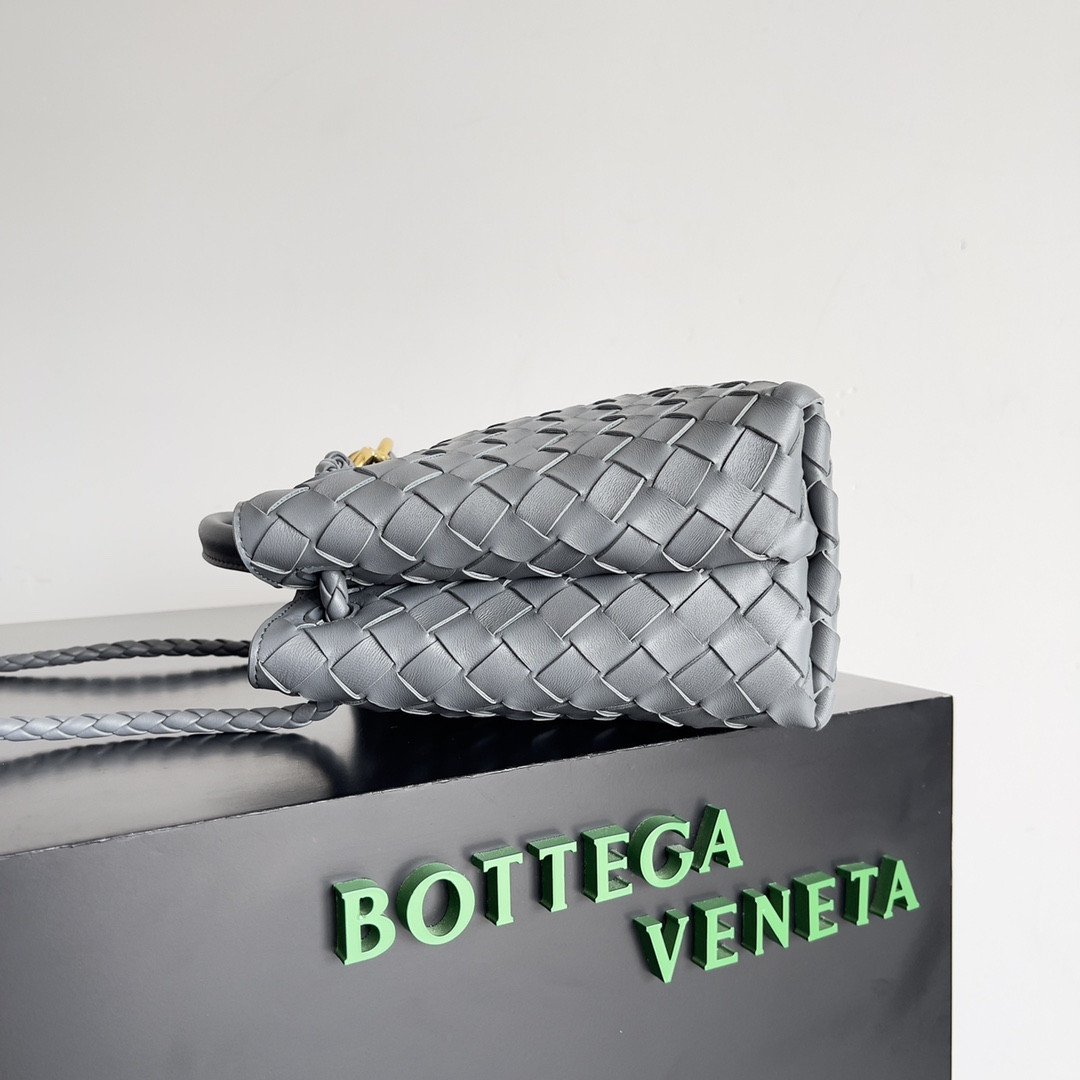 bo*te*ga Ve*ne*ta small andiamo 25x22x10.5cm