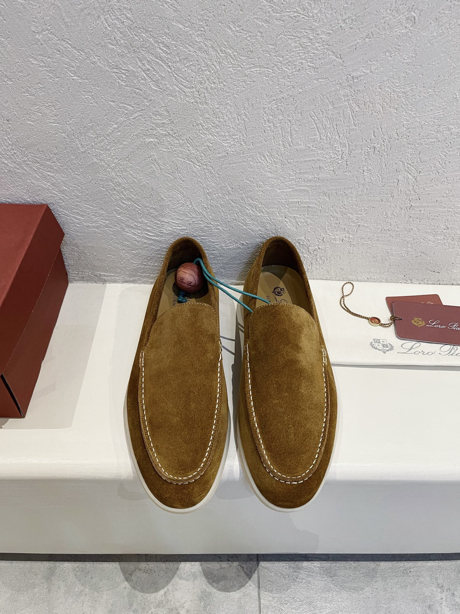 ua L**o p*ana summer walk loafers