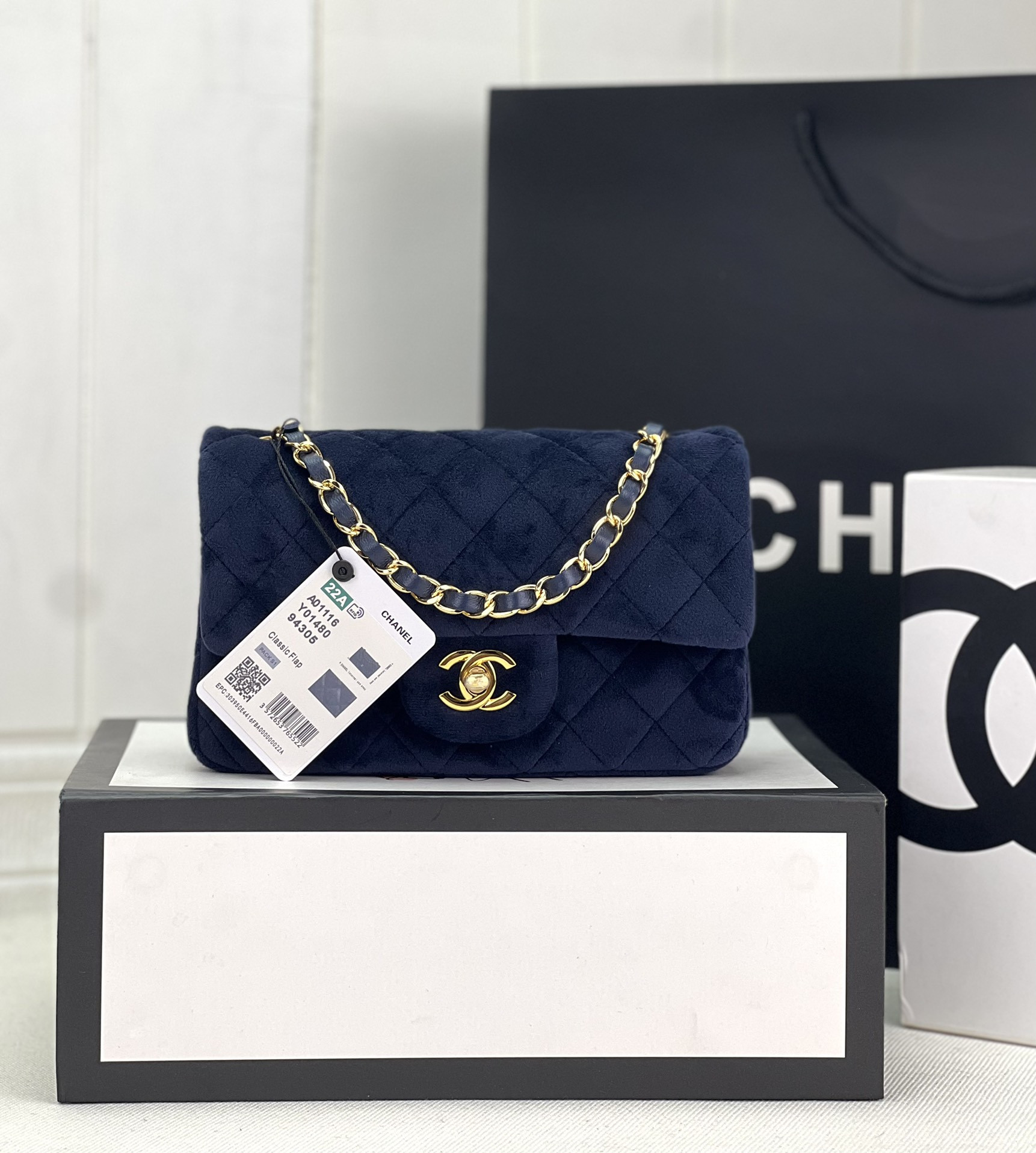 Ch*el classic flap bag 20cm