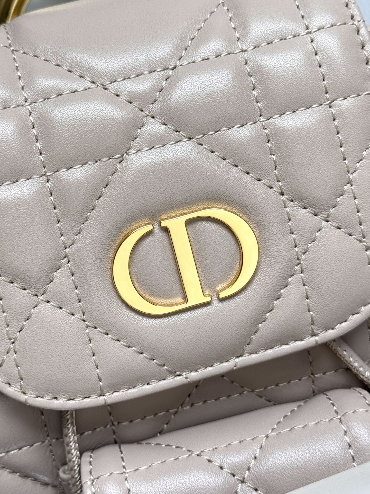 D*or caro backpack small 19.5 x 18.5 x 8.5 cm