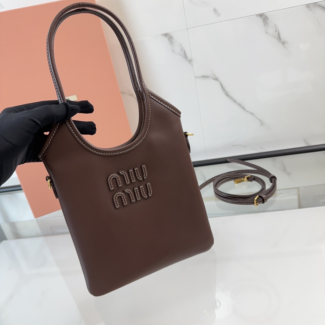 Miu Miu IVY leather handbag 20x 24 cm