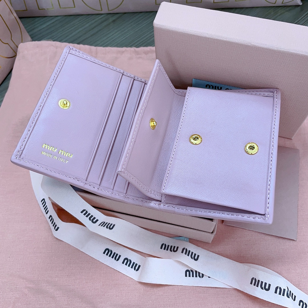 Miu Miu Small matelassé nappa leather wallet 11.2x8.5cm