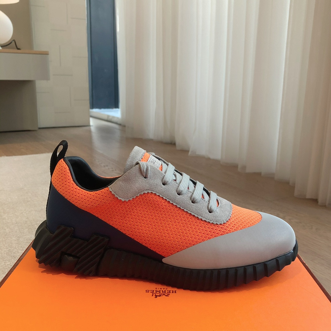 ua H**me5 bouncing sneaker