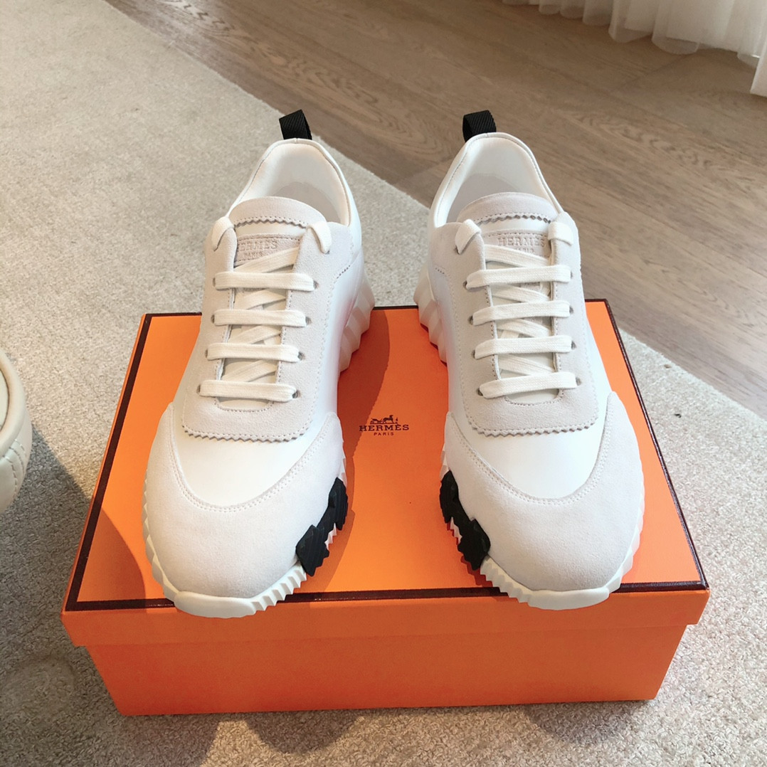ua H**me5 bouncing sneaker