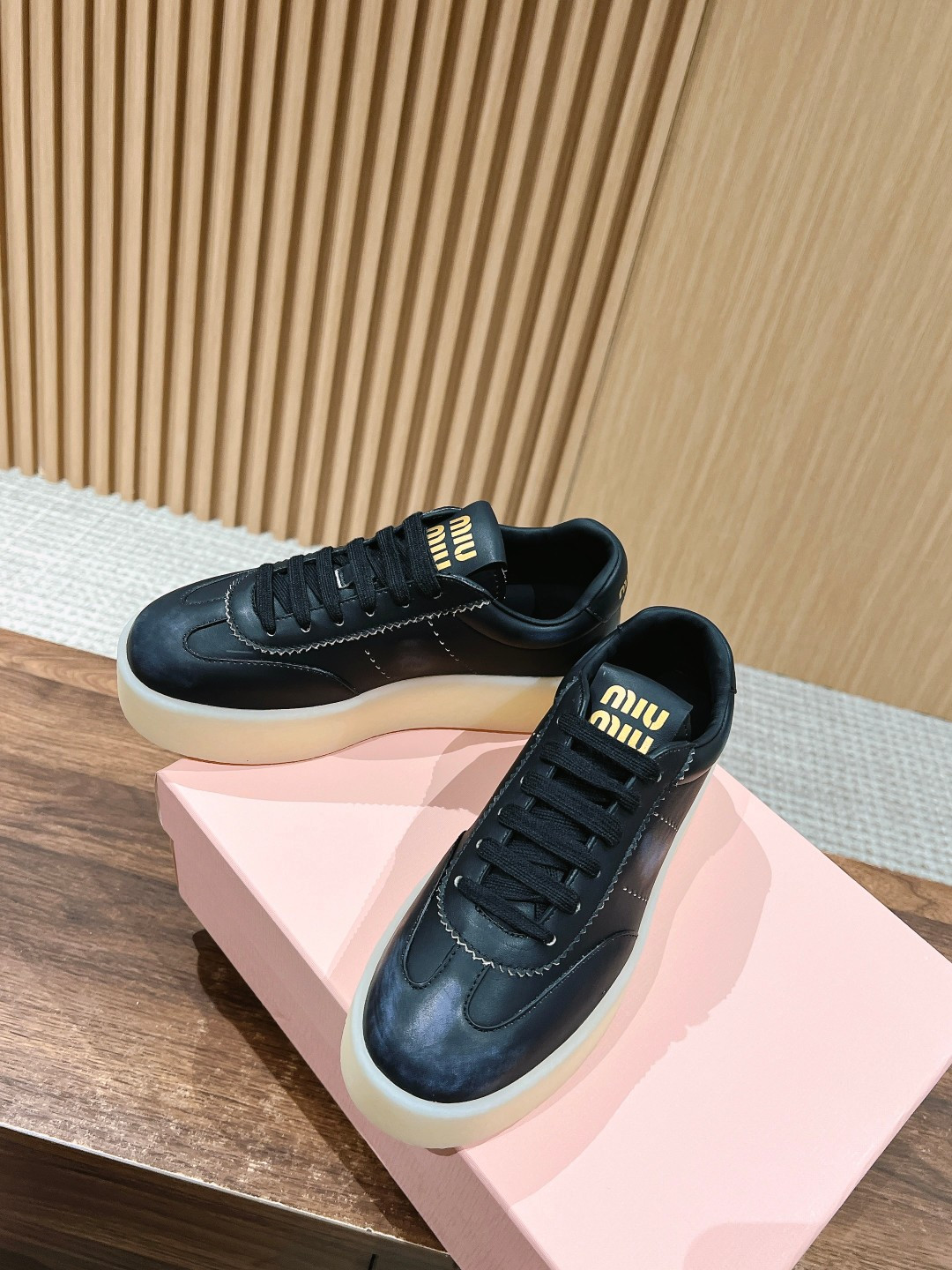 ua M1v M1v sneakers