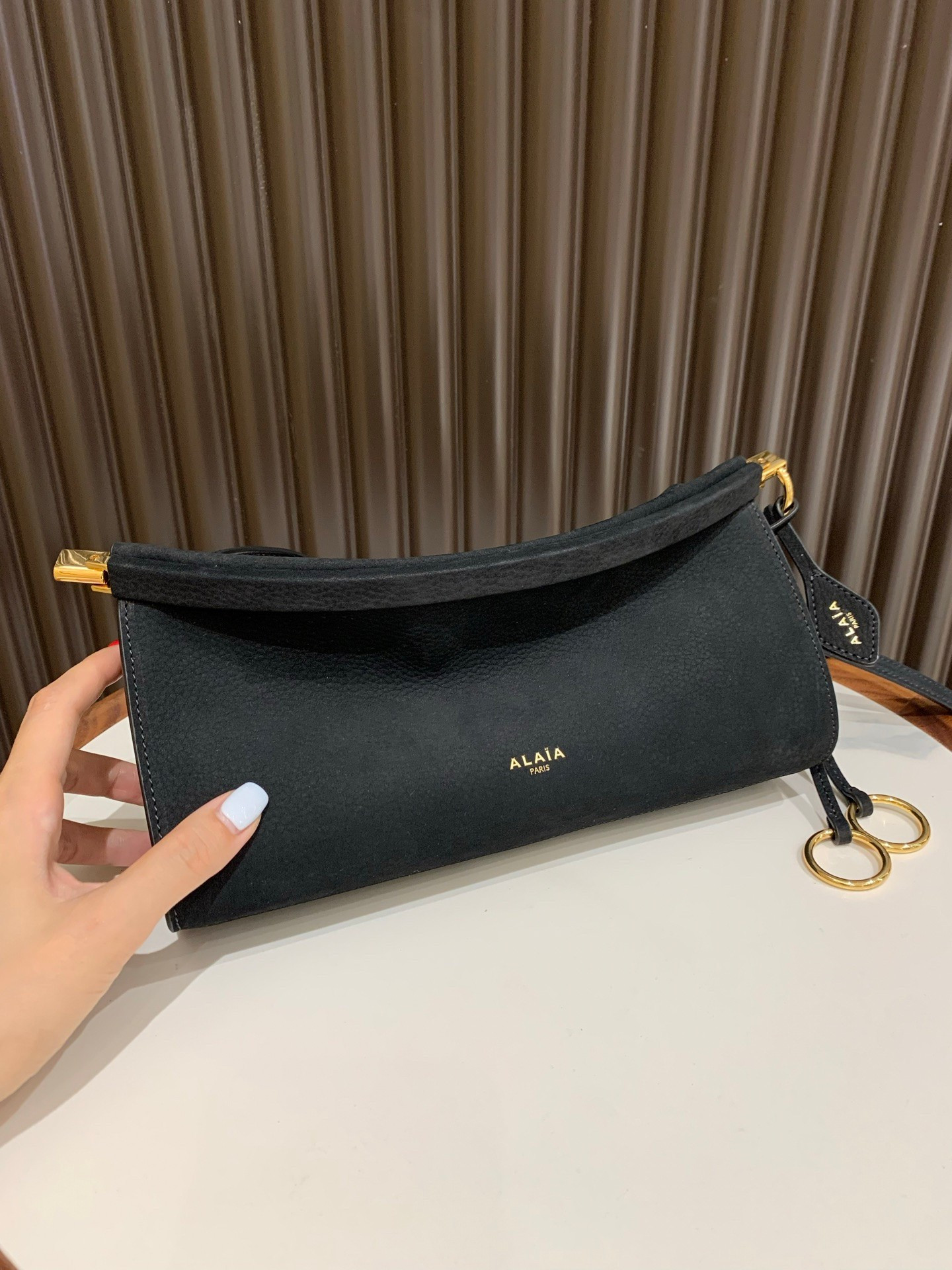 ALAÏA LE CLICK EAST WEST SMALL BAG 25x12.5x7cm