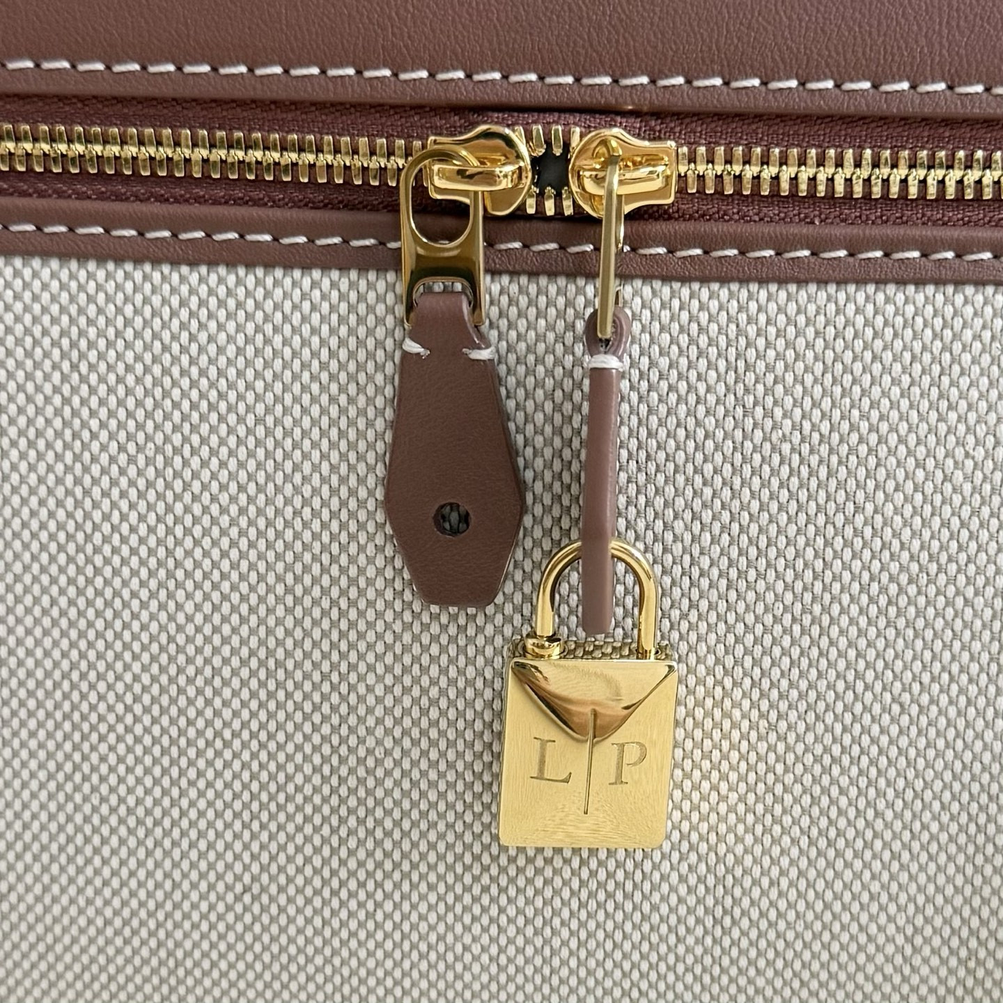 L**o p*ana extra pocket l27 16x27x10cm