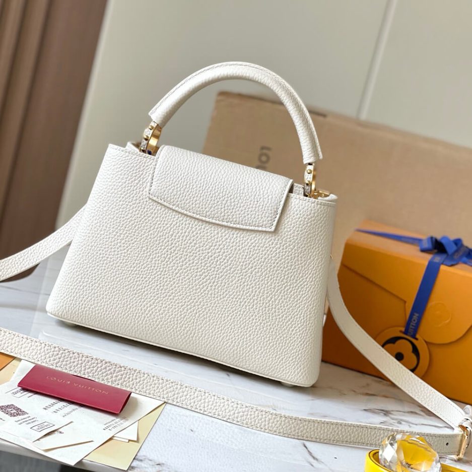 LV Capucines BB