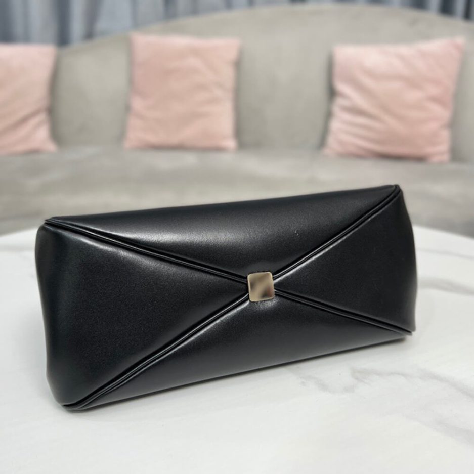 medium D*or key bag