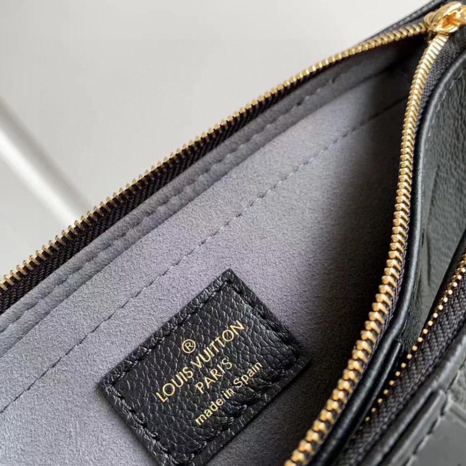 LV Pochette Accessoires