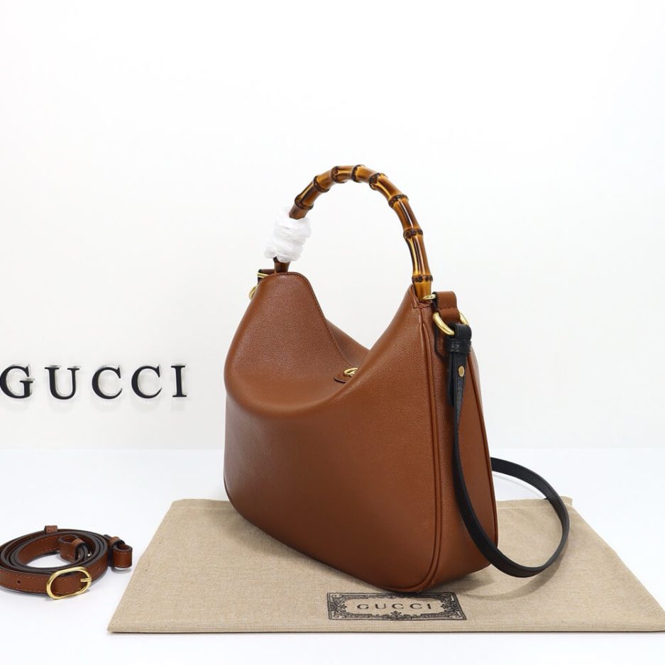 G*u*i diana medium shoulder bag